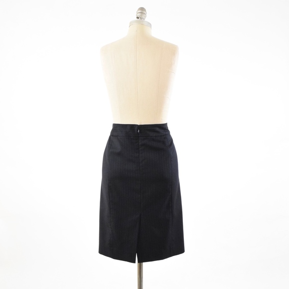 ❌SOLD❌J.Crew Pinstriped Wool Suiting Pencil Skirt - Picture 4 of 5